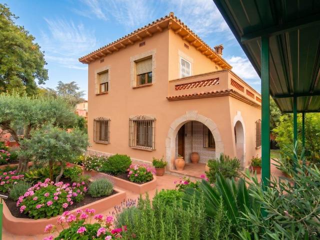 Casa chalet en Venta en Marianao