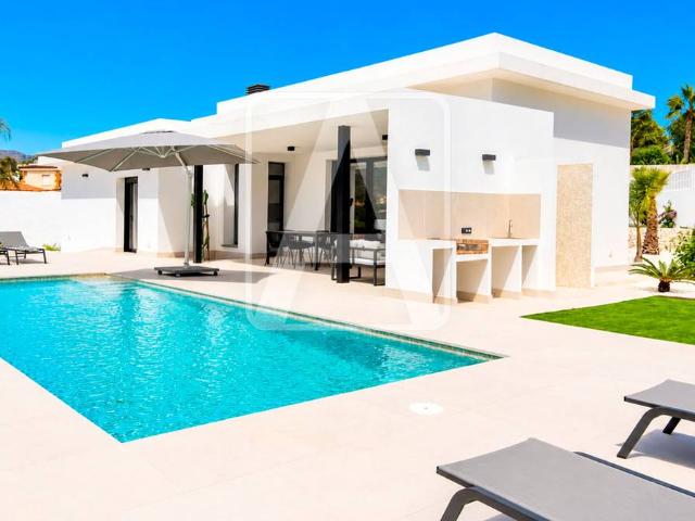 Casa chalet en Venta en Marisol Park Ortembach Los Almendros