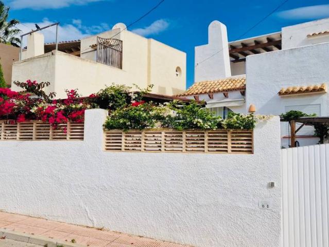 Casa chalet en Venta en Marisol Park Ortembach Los Almendros