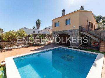 Casa chalet en Venta en Mas d'En Serra Els Cards