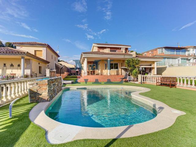 Casa chalet en Venta en Mas d'En Serra Els Cards