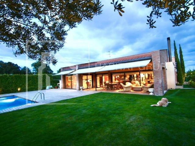 Casa chalet en Venta en Mas Trempat Sant Amanç Casa Nova