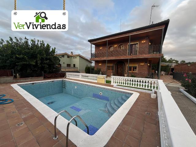 Casa chalet en Venta en Masquefa