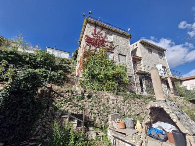 Casa chalet en Venta en Matute