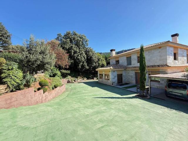 Casa chalet en Venta en Matadepera