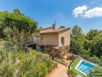 Casa chalet en Venta en Matadepera