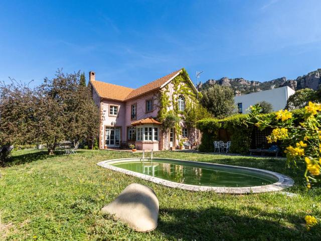 Casa chalet en Venta en Matadepera