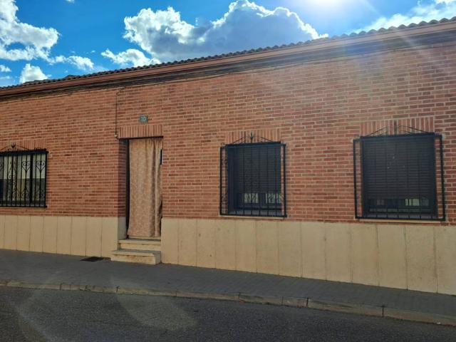 Casa chalet en Venta en Matapozuelos