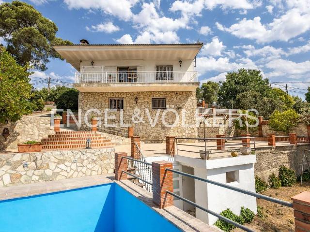 Casa chalet en Venta en Mediona