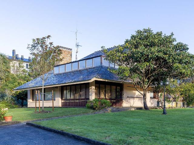 Casa chalet en Venta en Mera Serantes