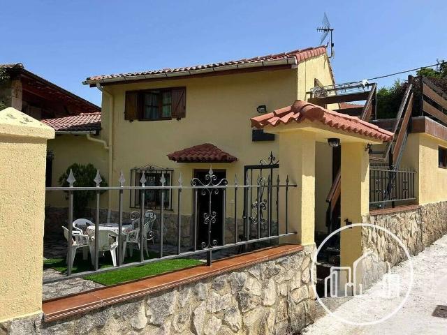 Casa chalet en Venta en Merindad de Valdeporres