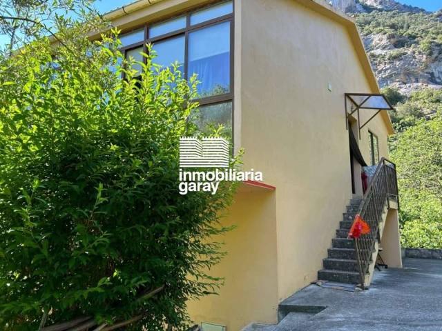 Casa chalet en Venta en Merindad de Valdivielso