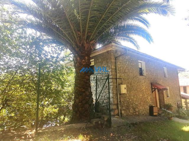 Casa chalet en Venta en Mioño Santullán