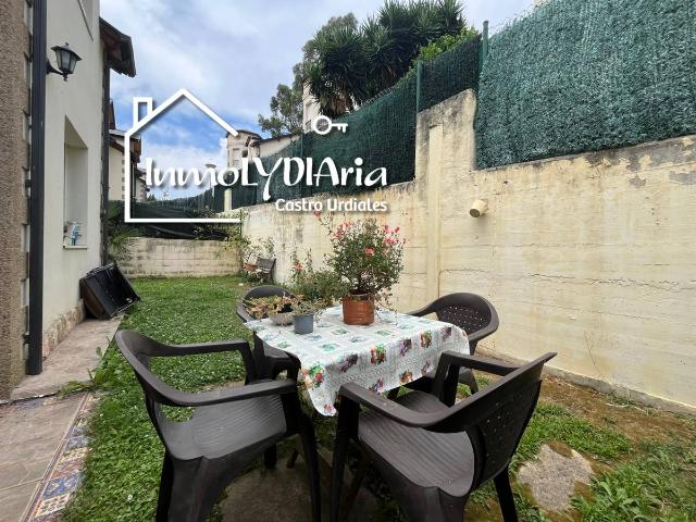 Casa chalet en Venta en Mioño Santullán