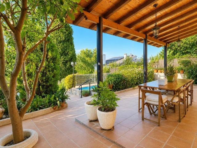 Casa chalet en Venta en Mira sol