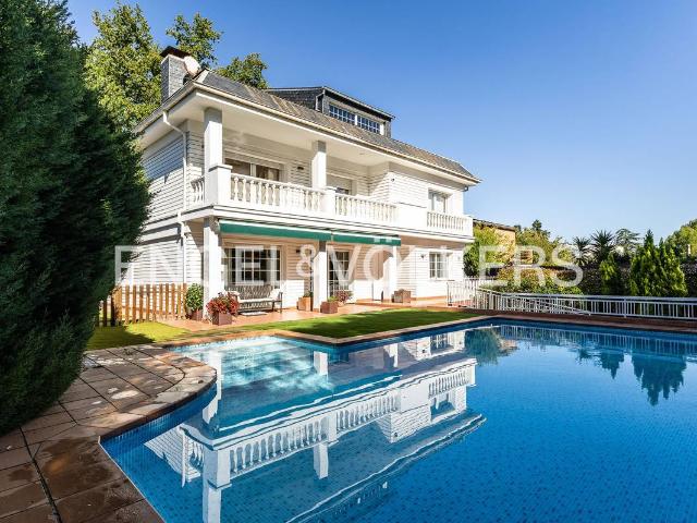 Casa chalet en Venta en Mira sol