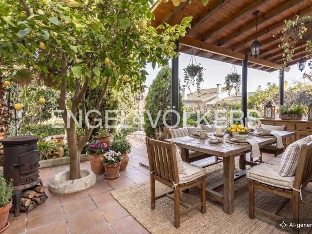 Casa chalet en Venta en Mira sol