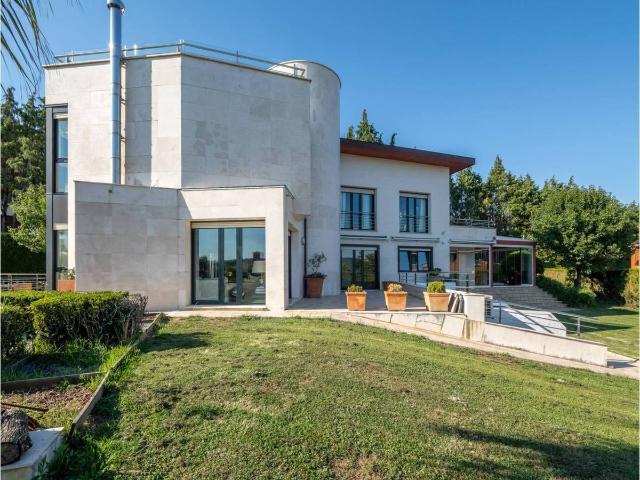 Casa chalet en Venta en Miramon Zorroaga