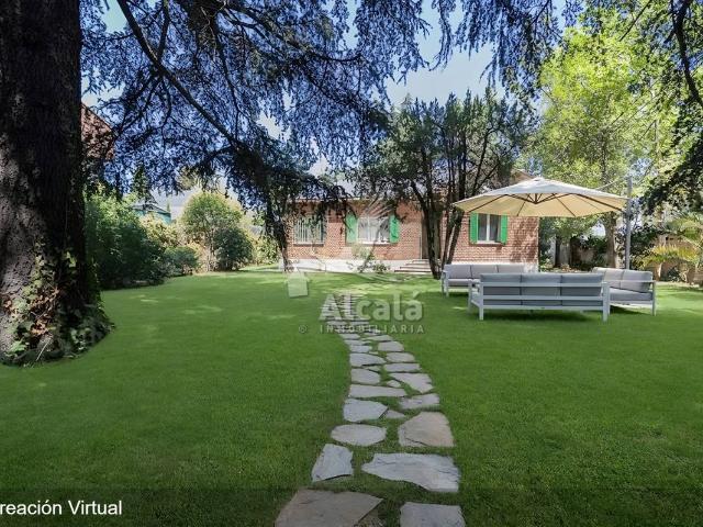 Casa chalet en Venta en Mirasierra