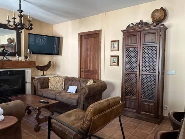 Casa chalet en Venta en Mombeltrán