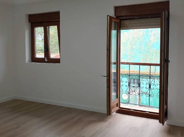 Casa chalet en Venta en Mompia