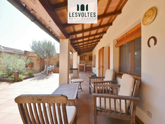 Casa chalet en Venta en Mont ras
