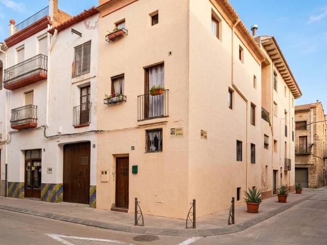 Casa chalet en Venta en Montbrió del Camp