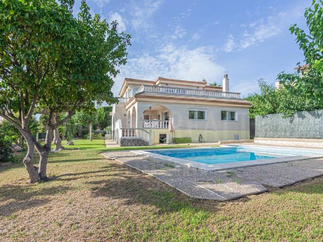 Casa chalet en Venta en Montgoda