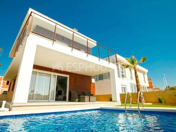 Casa chalet en Venta en Monte y Mar