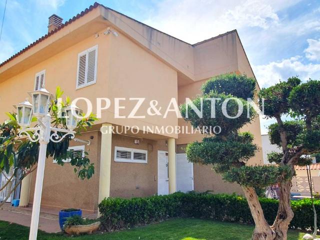 Casa chalet en Venta en Montealegre