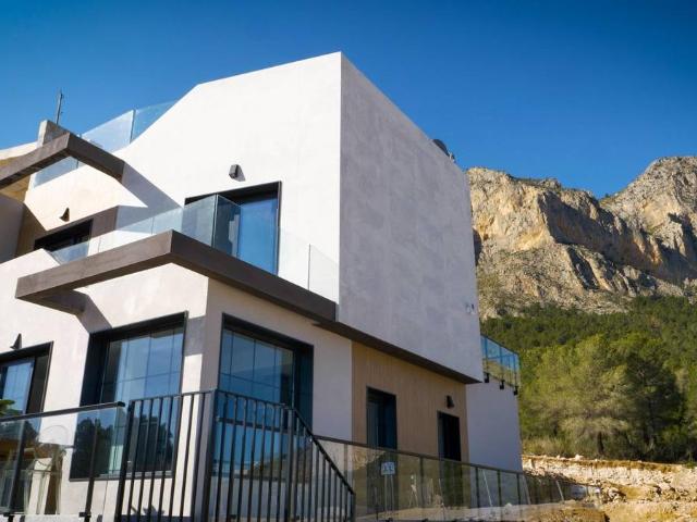 Casa chalet en Venta en Montebello Nou Espai