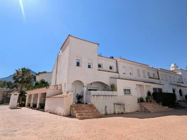 Casa chalet en Venta en Montebello Nou Espai