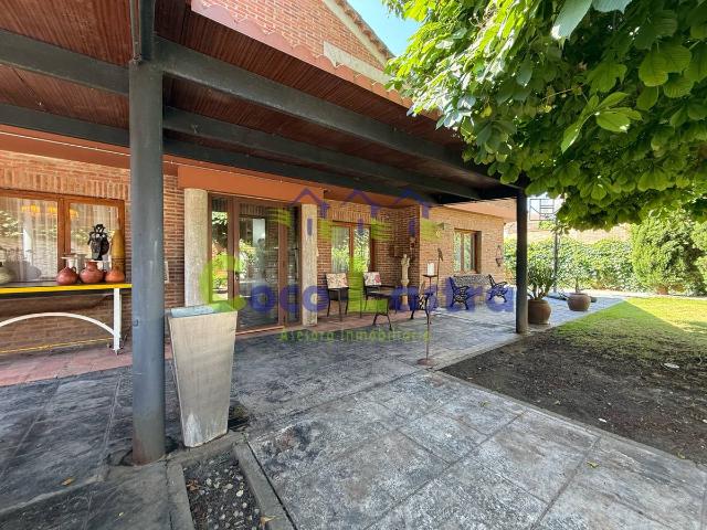 Casa chalet en Venta en Monterrubio de Armuña