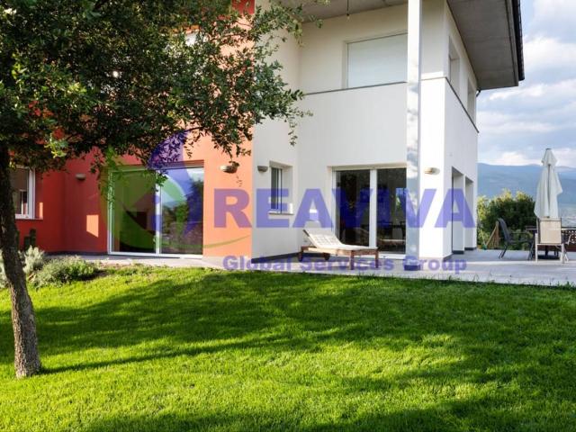 Casa chalet en Venta en Montferrer i Castellbò