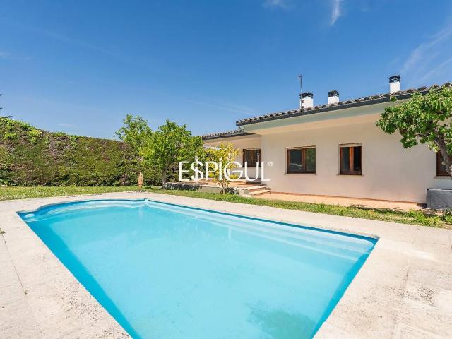 Casa chalet en Venta en Montilivi
