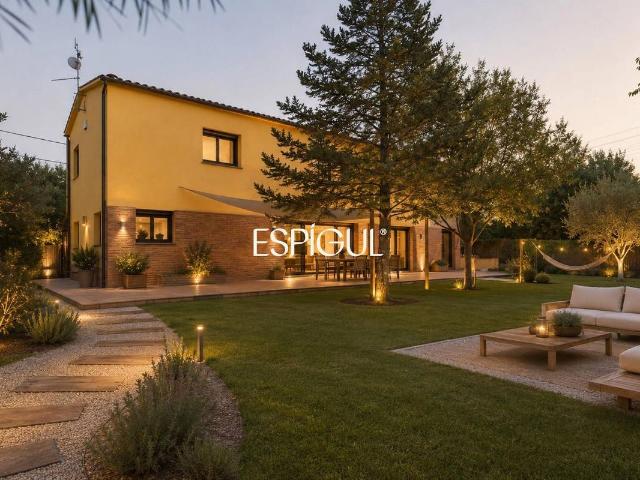 Casa chalet en Venta en Palau