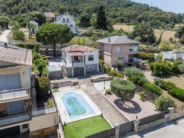 Casa chalet en Venta en Montornès del Vallès