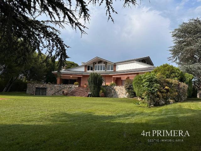 Casa chalet en Venta en Montornès del Vallès