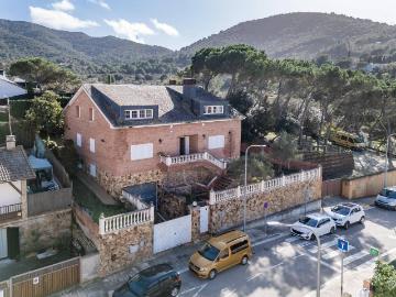 Casa chalet en Venta en Montornès del Vallès