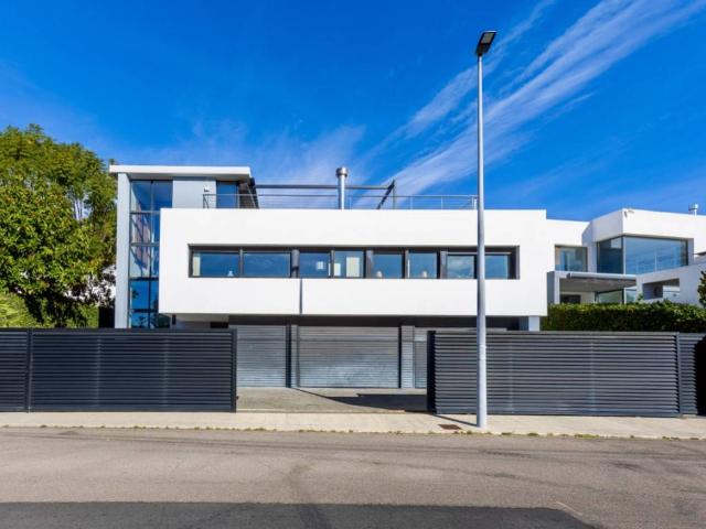 Casa chalet en Venta en Montornés Las Palmas El Refugio
