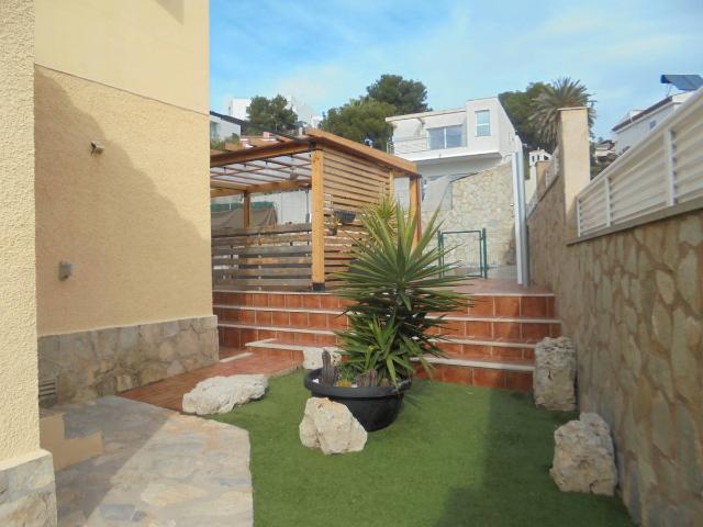 Casa chalet en Venta en Montornés Las Palmas El Refugio