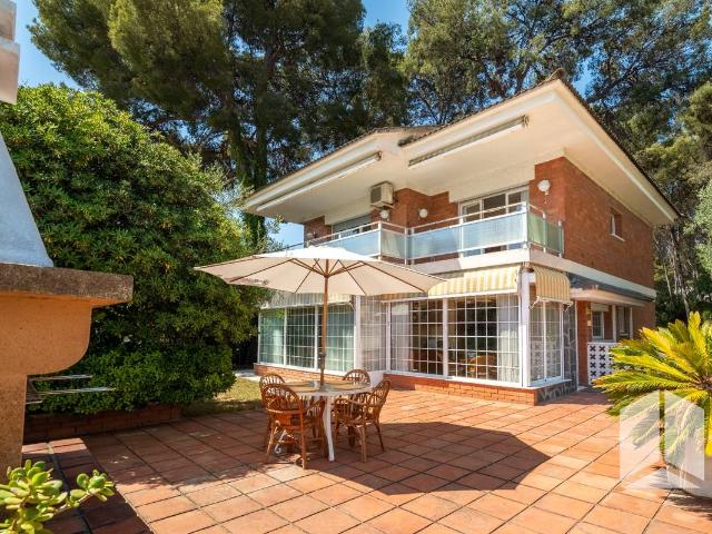 Casa chalet en Venta en Montmar