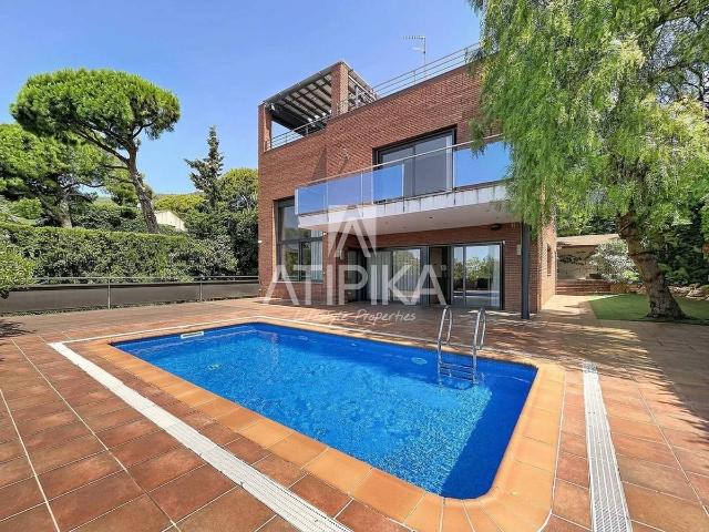 Casa chalet en Venta en Montmar