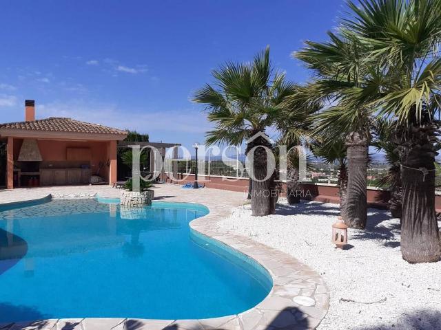 Casa chalet en Venta en Montserrat
