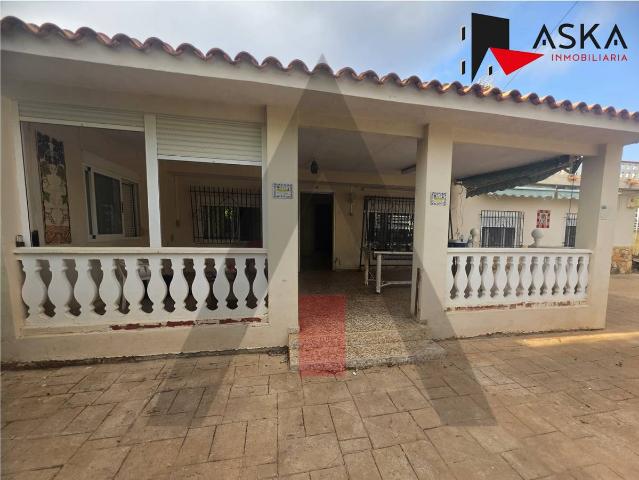 Casa chalet en Venta en Montserrat