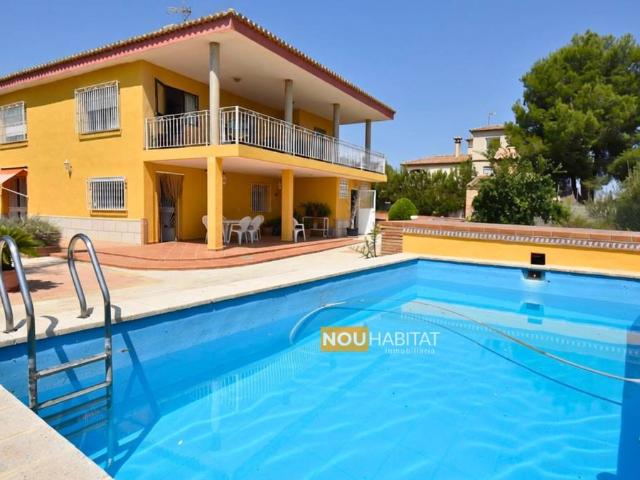 Casa chalet en Venta en Montserrat