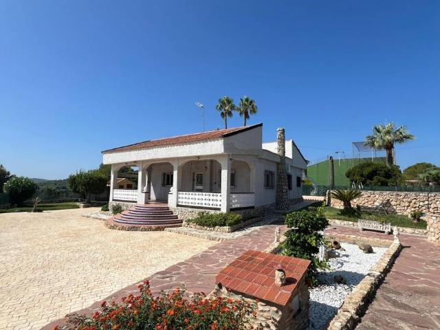 Casa chalet en Venta en Montserrat