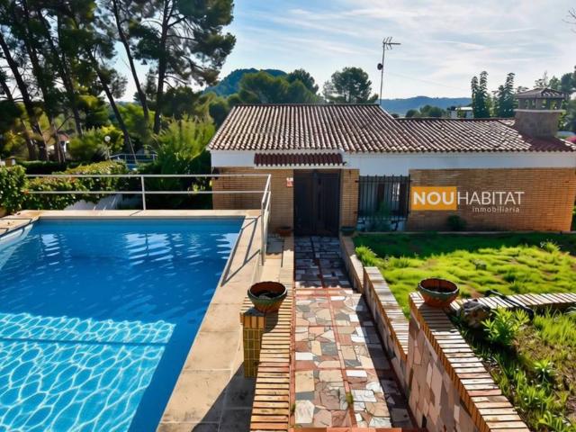 Casa chalet en Venta en Montserrat
