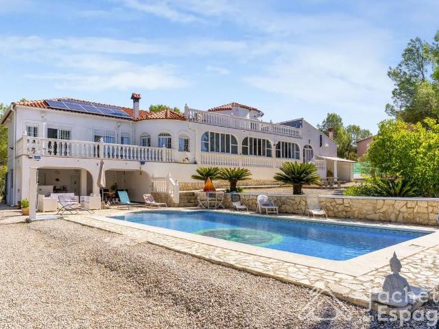 Casa chalet en Venta en Montroi / Montroy