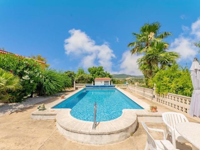 Casa chalet en Venta en Montroi / Montroy